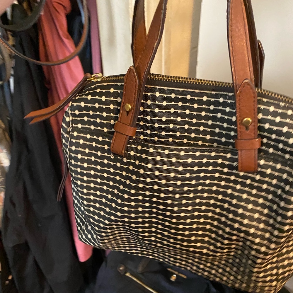 2 fossil bags